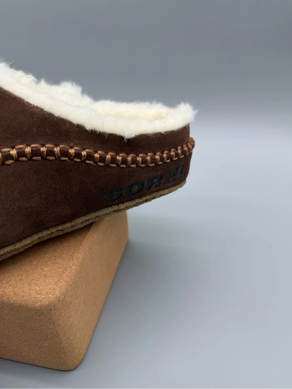 Men’s US 10 Sorel Falcon Ridge II Sherpa Lined Suede Slip On Casual Shoes